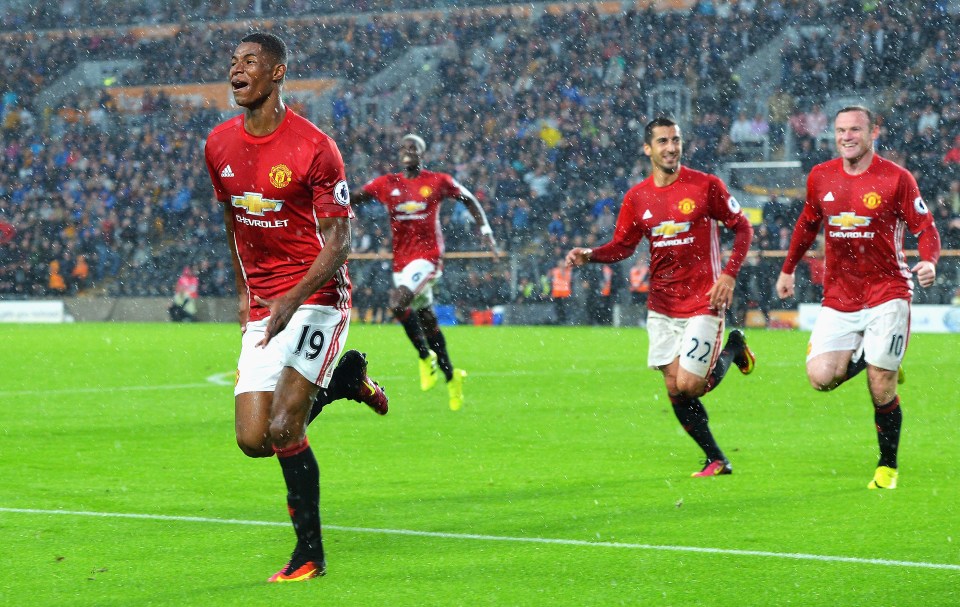 HULL, ENGLAND - AUGUST 27: Marcus Rashford of Manchester United celebrates scoring his sides first goal during the Premier League match between Hull City and Manchester United at KCOM Stadium on August 27, 2016 in Hull, England. (Photo by Mark Runnacles/Getty Images)