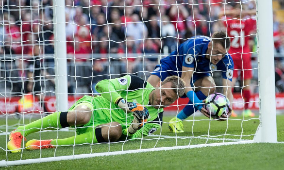  Jamie Vardy bagged the Leicester consolation as the Premier League champions showed up defensive failings for the hosts