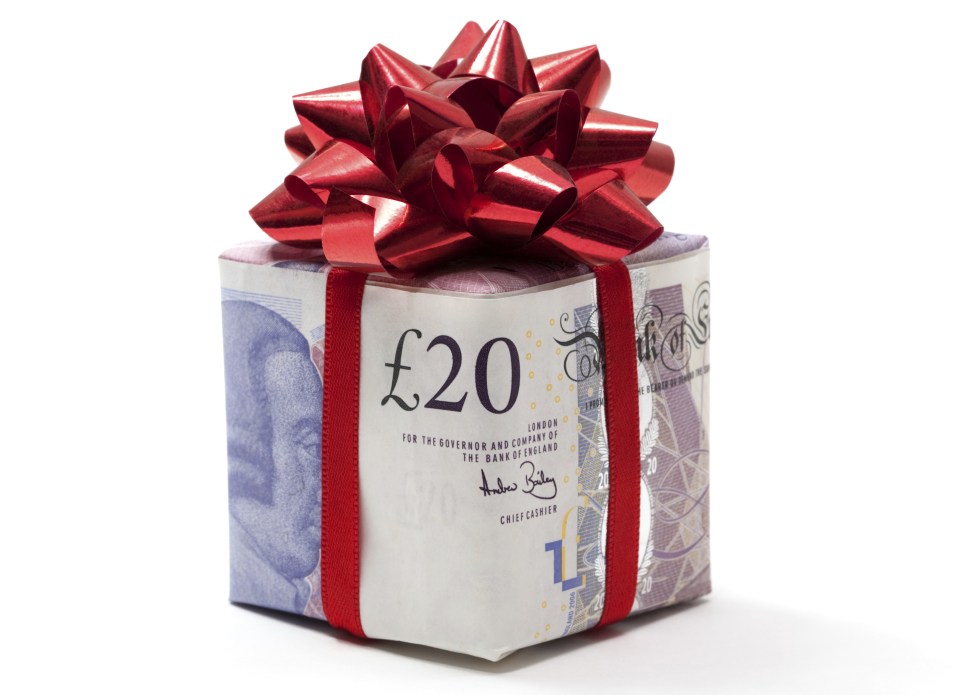  1 in 5 people are still paying off their Christmas debts in August