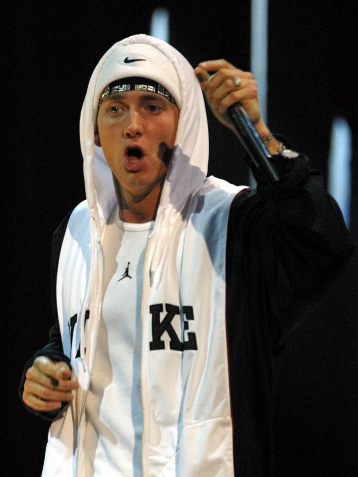  Eminem recorded his album Relapse completely sober and without the influence of drugs