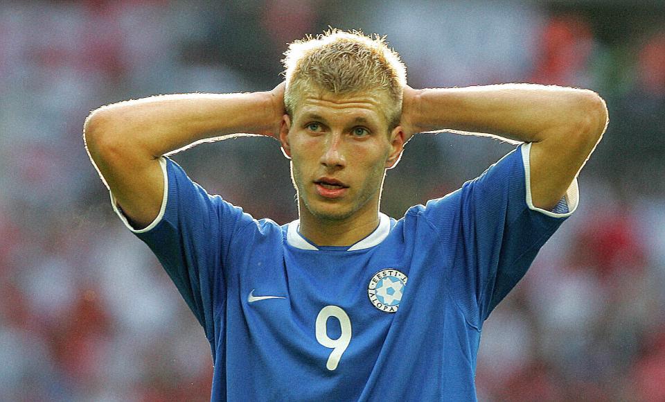  Ragnar Klavan is an Estonian international