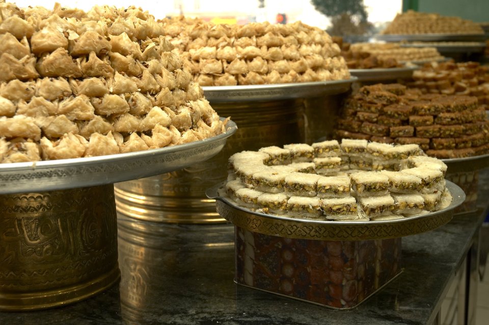  Families also prepare a feast to share with relatives and friends