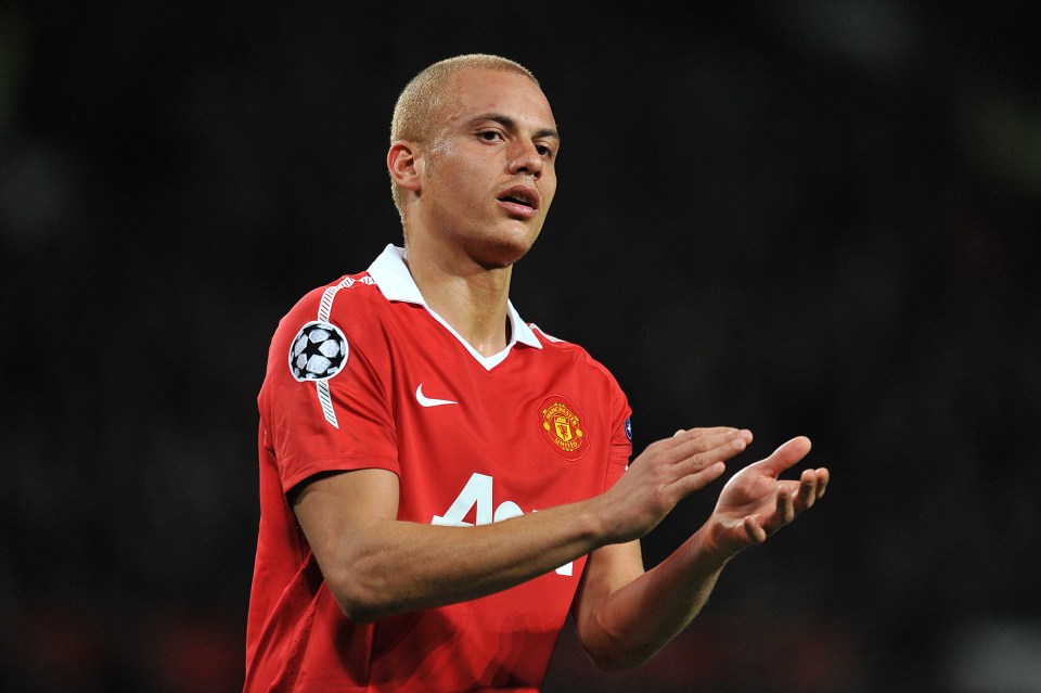  Former Manchester United defender Wes Brown is on the verge of joining Blackburn