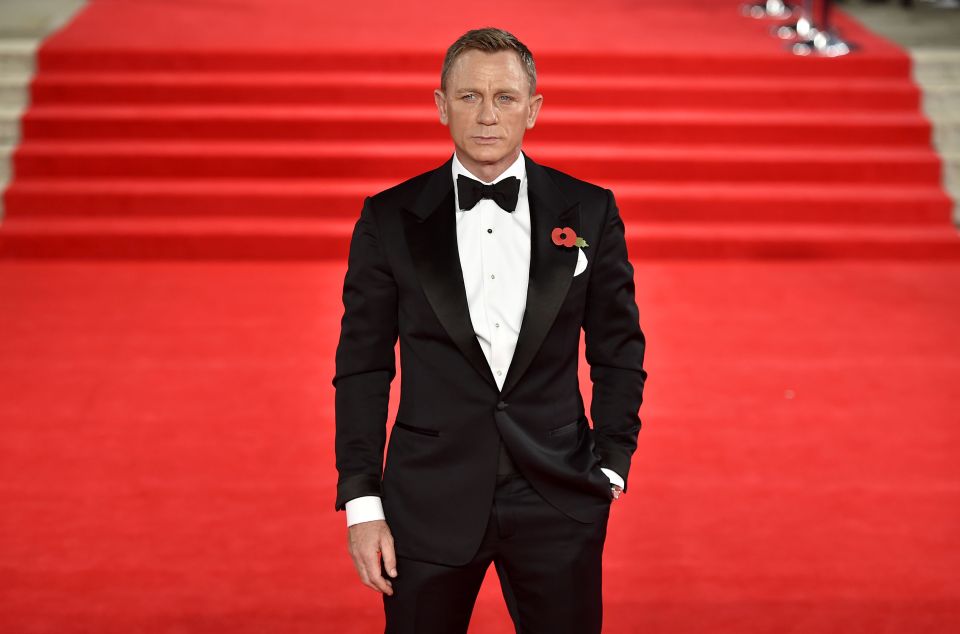  Daniel Craig has been offered over $150million to return as Bond