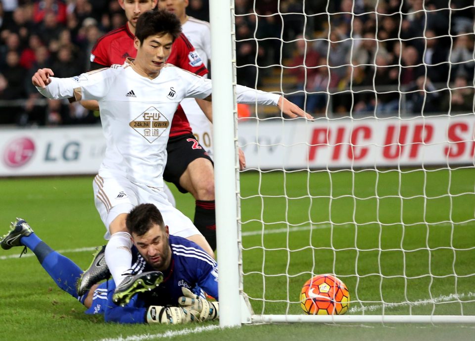  Ki Sung-Yueng objected to being subbed against Southampton