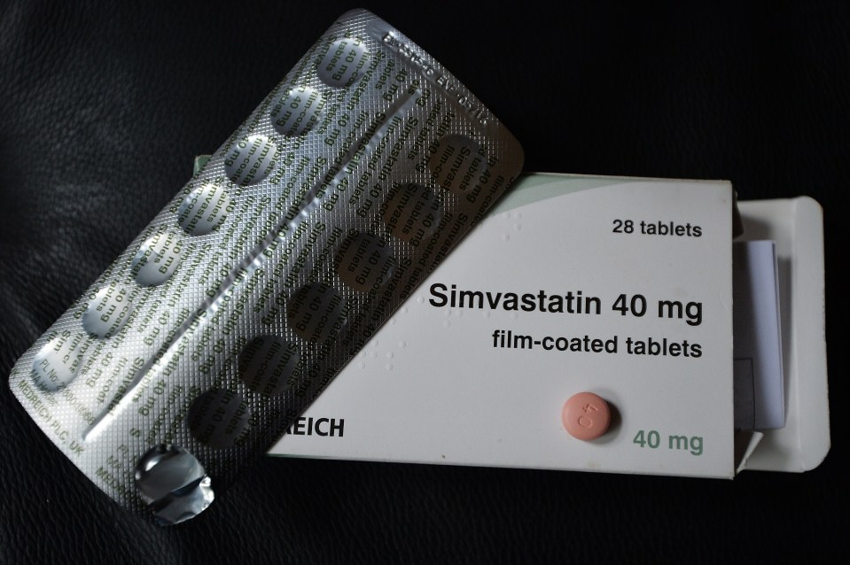  Combining a Mediterranean diet with statins is said to produce the most effective results when it comes to reducing the risk of a heart attack