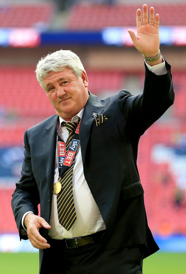  Steve Bruce is a perfect fit for England, says Curtis Davies