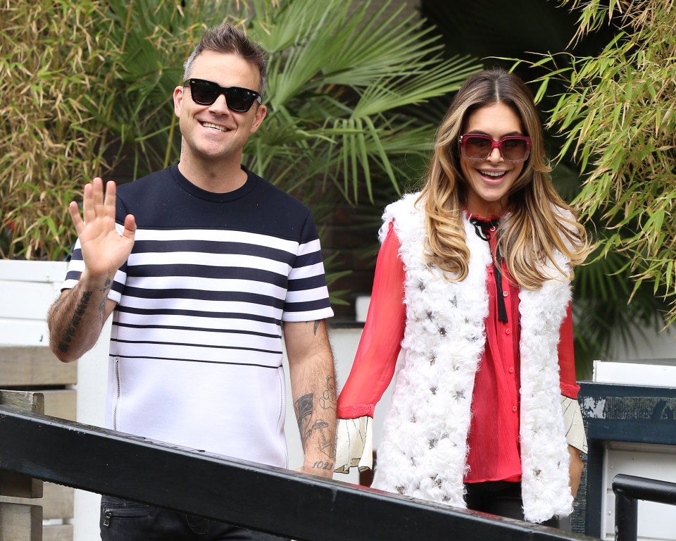  Robbie is now happily married to wife Ayda Field