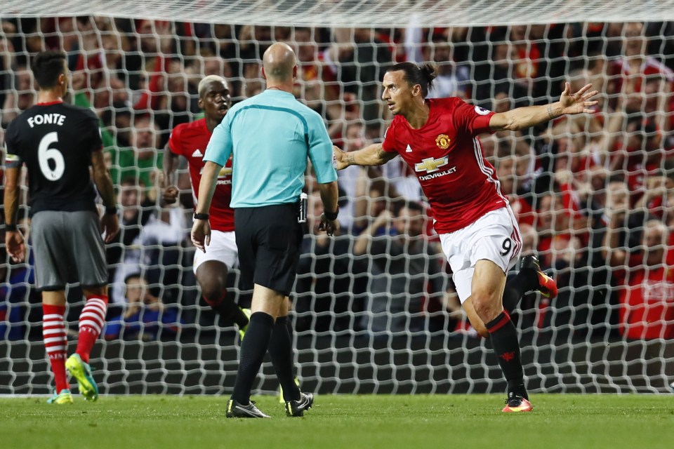  Zlatan Ibrahimovic celebrates netting against Southampton in the Premier League