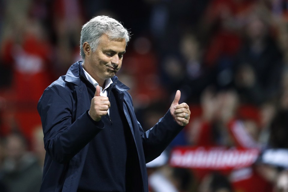  Jose Mourinho has already been given the thumbs up from United officials to smash the transfer record again