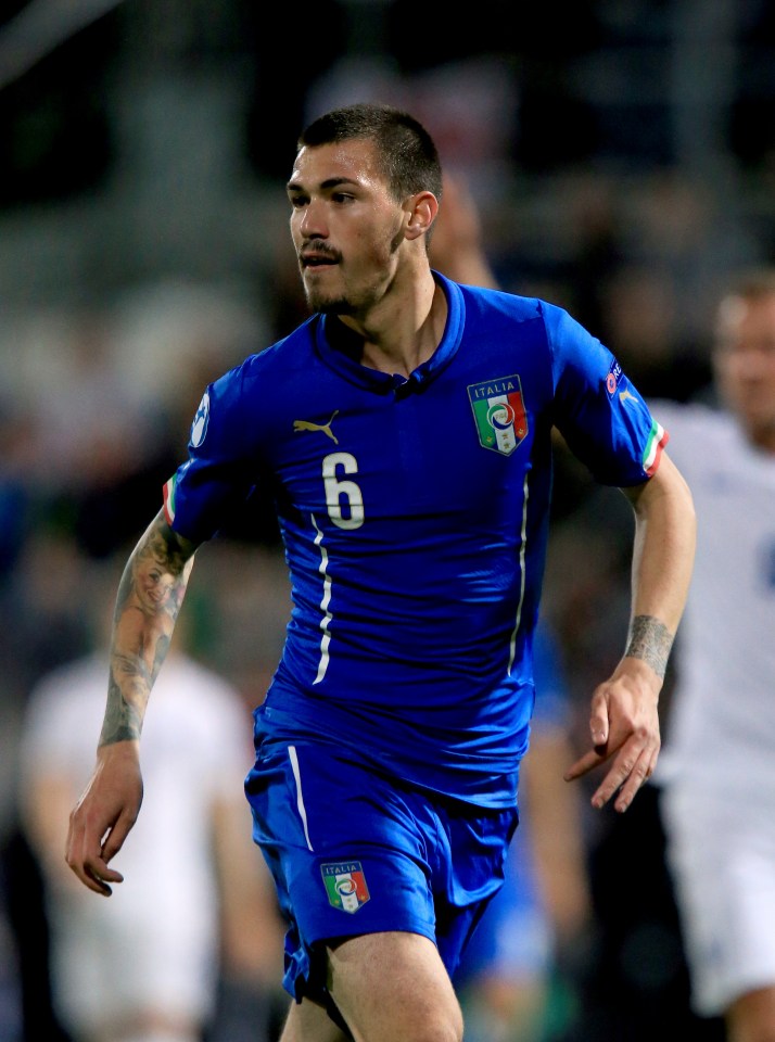  Chelsea made a £35m offer for Romagnoli but Milan were not interested in selling