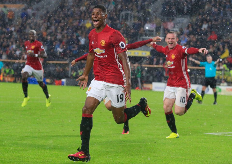  Marcus Rashford celebrates scoreing Manchester United's late winner against Hull