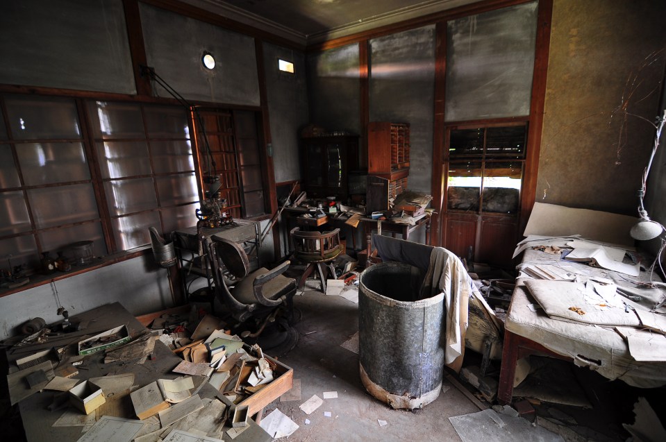  This clinic in Tokushima closed in the early 1980s, with handwritten patient files dating back to the 1930s