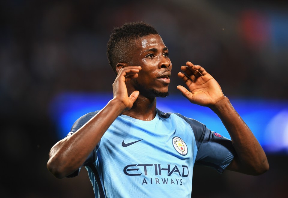 Kelechi Iheanacho starts in attack for Manchester City