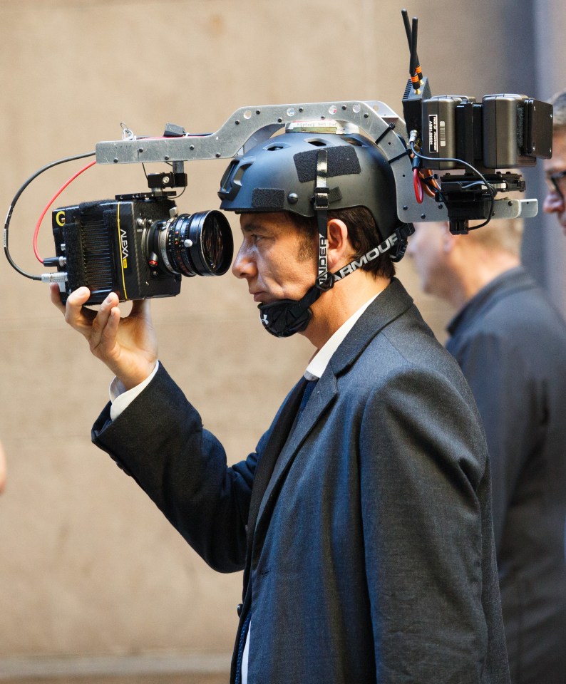  The helmet seemed to incorporate a steadicam-style gyroscopic unit