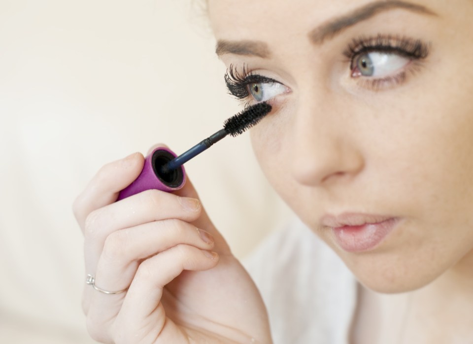  Many of us are ruining our mascaras with this one common mistake