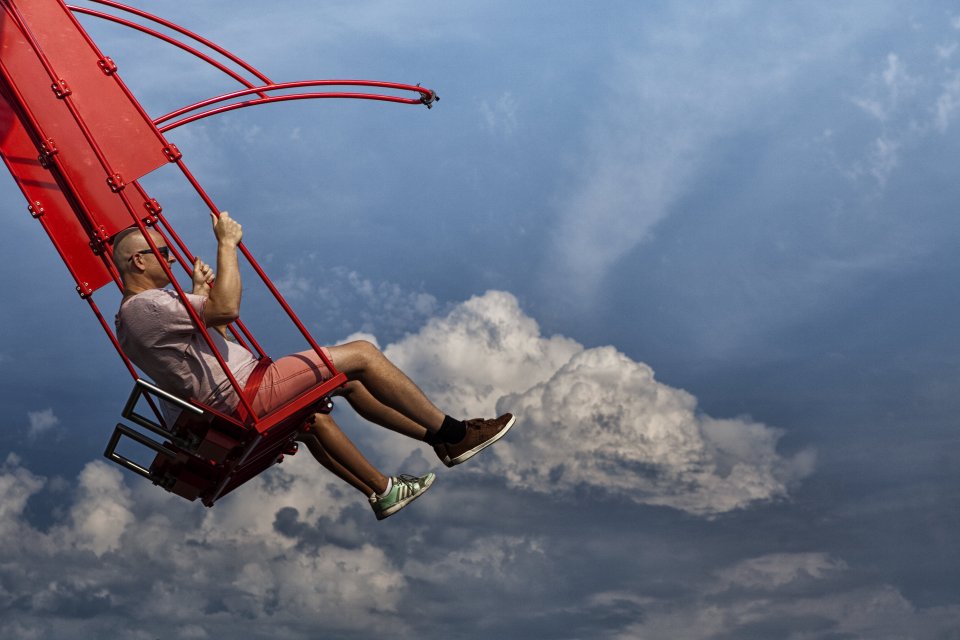  The swing has become one of the most popular tourist attractions in the city