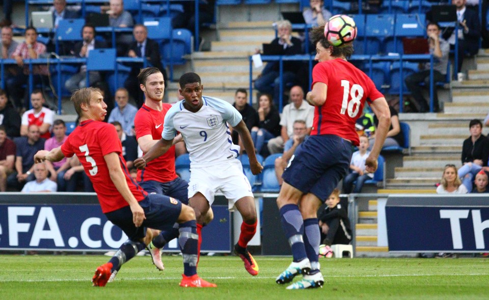  Manchester Uniteds Marcus Rashford of England shoots and scores