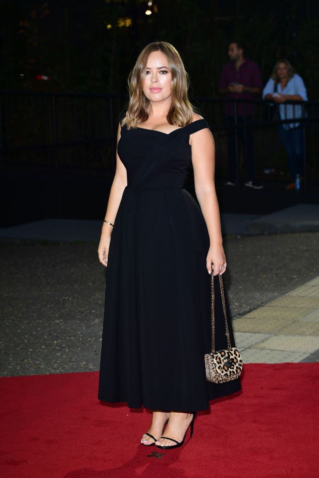  Blogger Tanya Burr looked sophisticated and stunning in a black frock