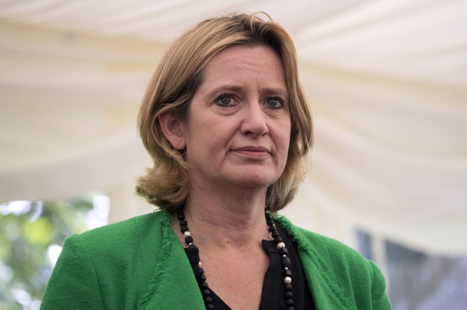  Amber Rudd will study the immigration plan that would keep unskilled workers out of Britain