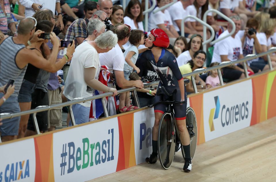  Great Britain's Sarah Storey kisses her daughter Louisa as she celebrates winning gold in the Women's C5 3000m Individual Pursuit Final at the Rio Olympic Velodrome