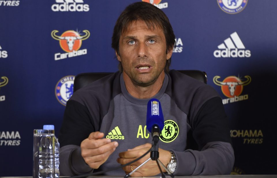  Ex-Italy bossf Conte has won the trust of his big Chelsea squad, says Moses