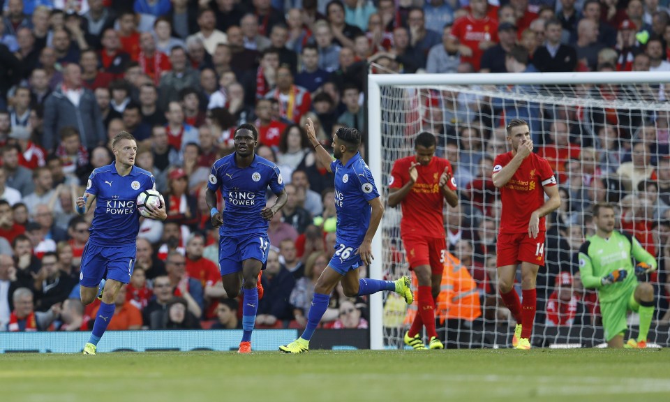  Foxes striker Jamie Vardy is in a rush after his goal cut the deficit to 2-1