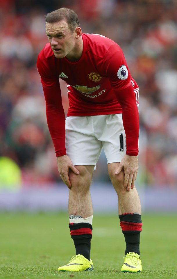 MANCHESTER, ENGLAND - SEPTEMBER 10: Wayne Rooney of Manchester United looks on during the Premier League match between Manchester United and Manchester City at Old Trafford on September 10, 2016 in Manchester, England. (Photo by Alex Livesey/Getty Images)