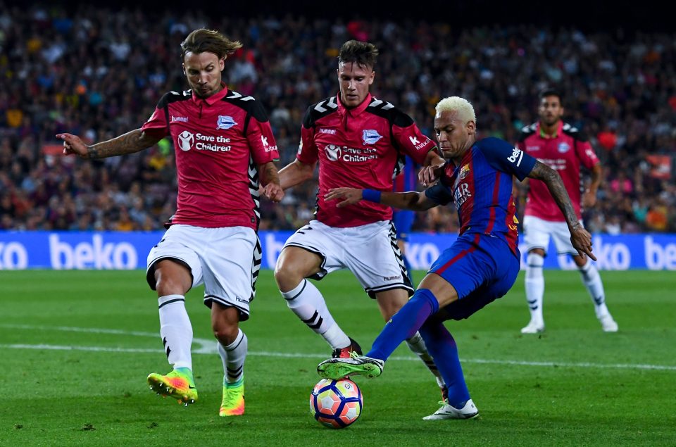 Neymar the only one of Barca attacking trio to start against Alaves