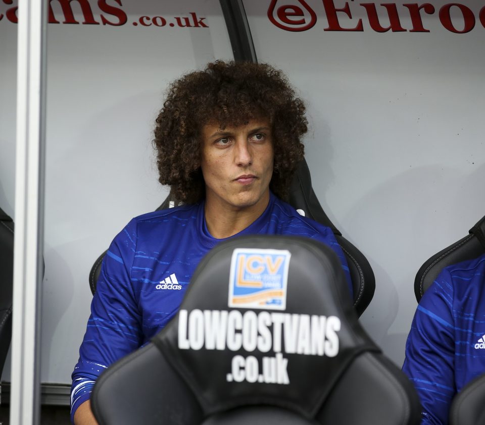  David Luiz sat on the bench in his first game back for Chelsea