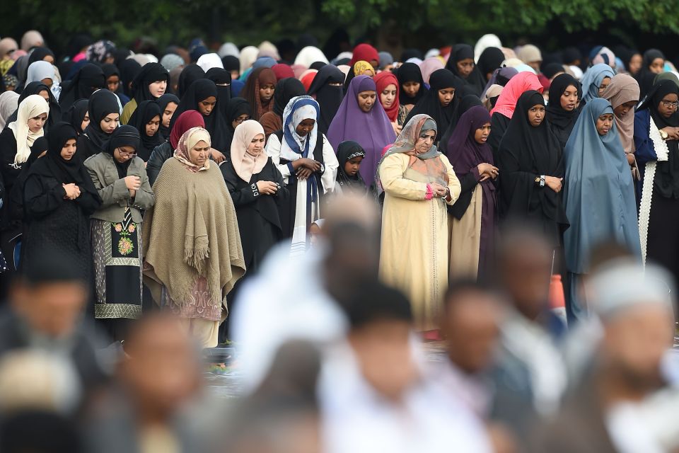  Around 40,000 Muslims men and women attended the prayers this morning