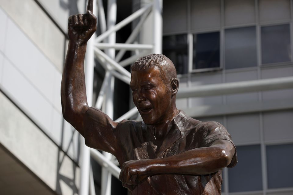  The £250,000 statue is named 'Local Hero'