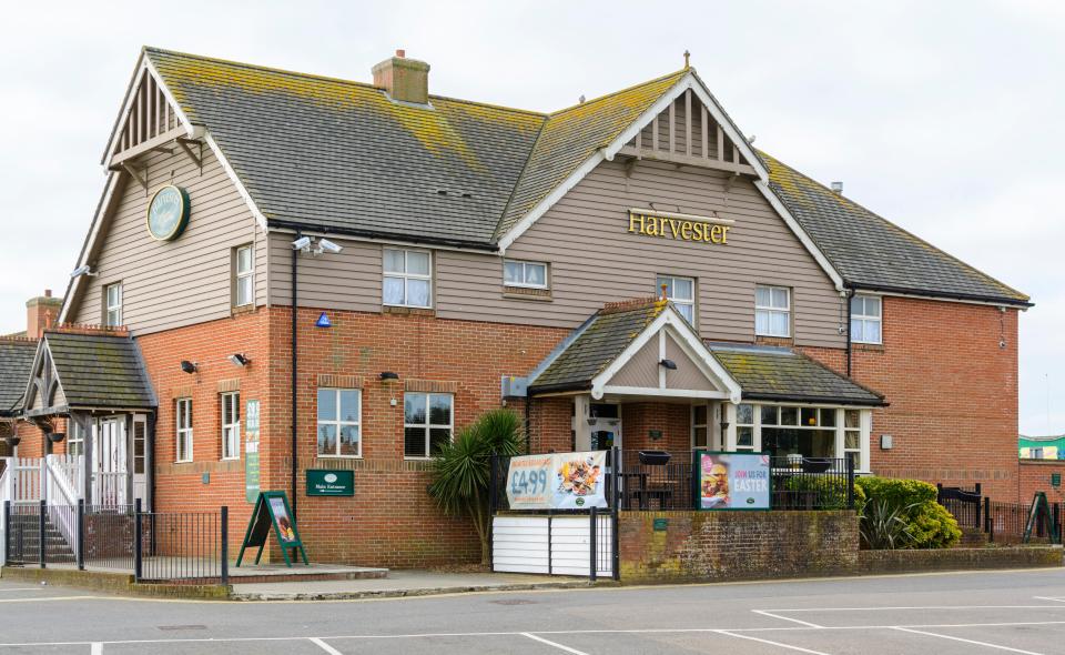  Harvester's Ultimate Breakfast Bap came in second at a massive 1,307 calories