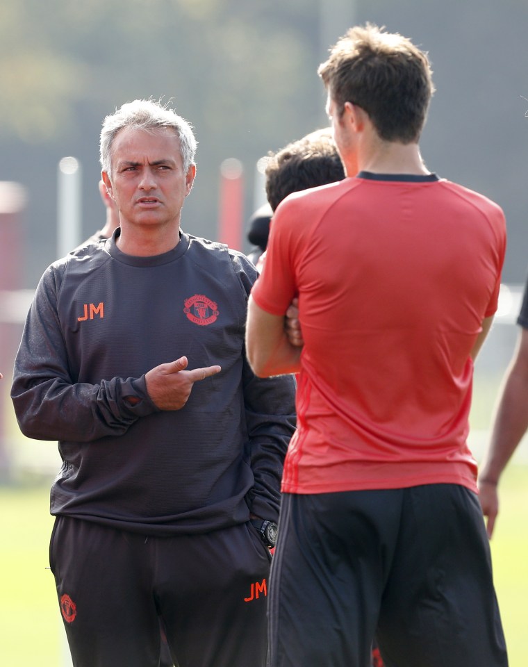 Britain Soccer Football - Manchester United Training - Manchester United Training Ground - 14/9/16 Manchester United manager Jose Mourinho talks to Michael Carrick during training Action Images via Reuters / Ed Sykes Livepic EDITORIAL USE ONLY.