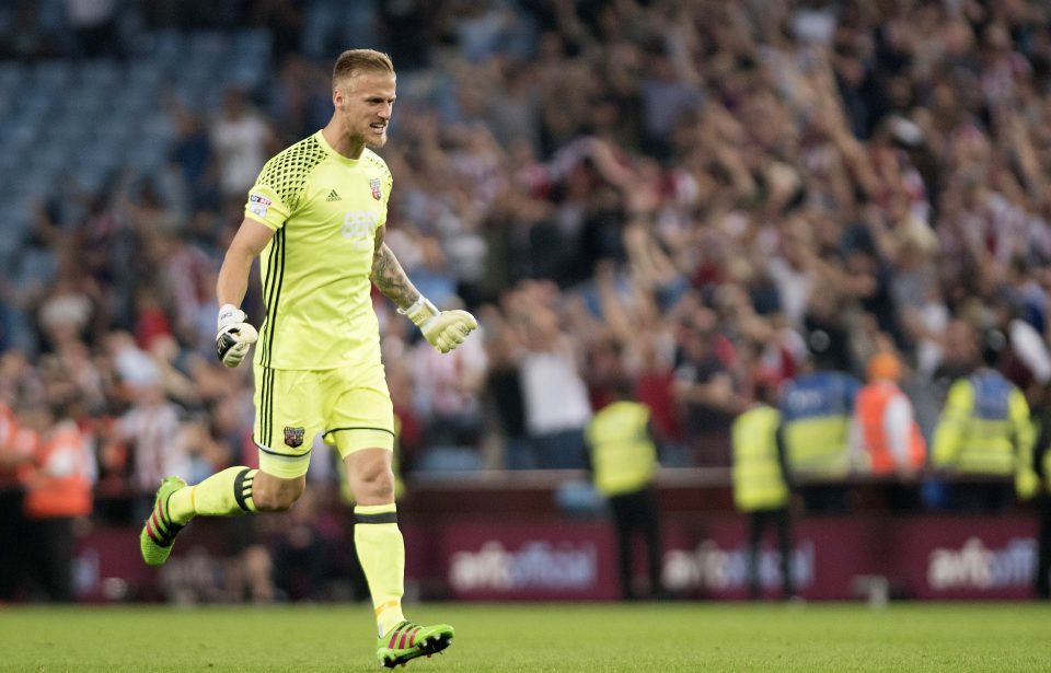  Brentford's young keeper Dan Bentley wants to emulate his idol Joe Hart