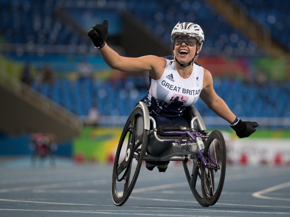  Hannah Cockroft is a picture of joy... but there are few supporters behind her