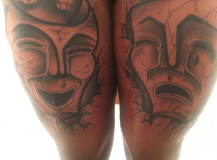  The 28-year-old Bayern Munich defender has had the recognisable "happy and sad masks" etched onto his legs