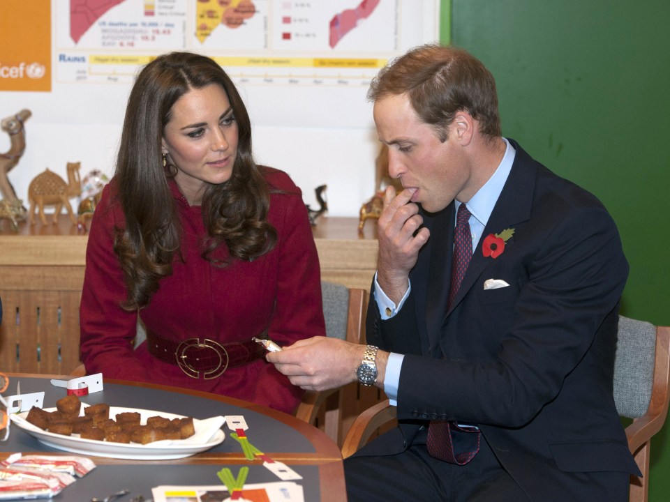  Wills and plate ... The Duke of Cambridge can't keep his hands off a fry-up