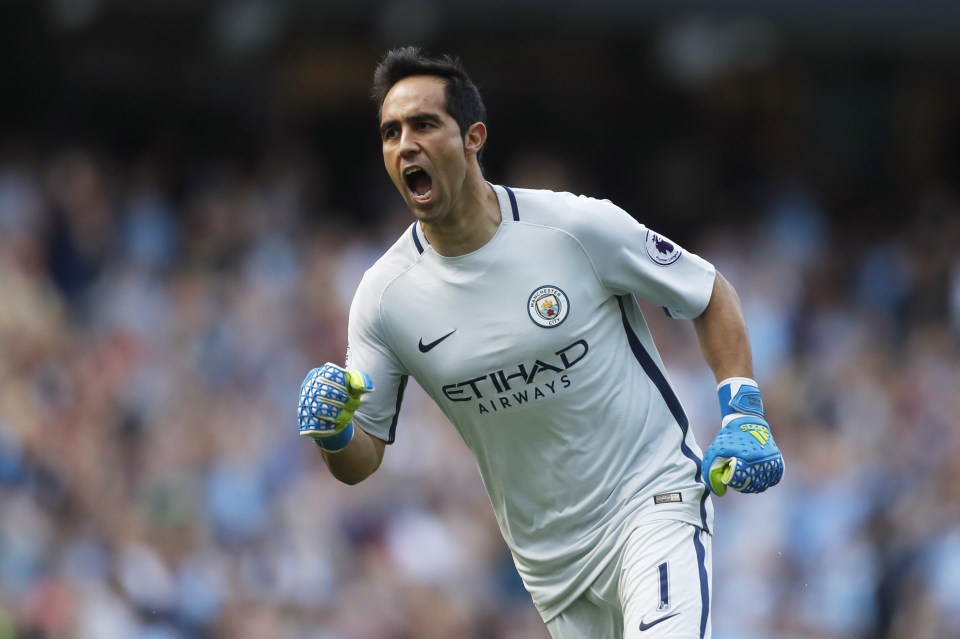  Claudio Bravo replaced Hart at Manchester City