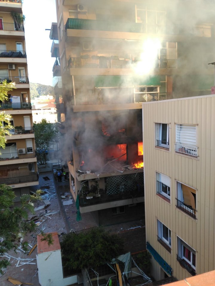  One person has died following an explosion in a second floor flat outside Barcelona