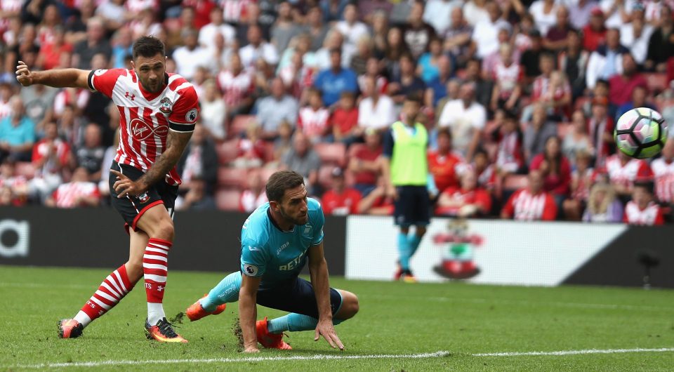  1-0...Charlie Austin breaks the stalemate with his third goal in two games