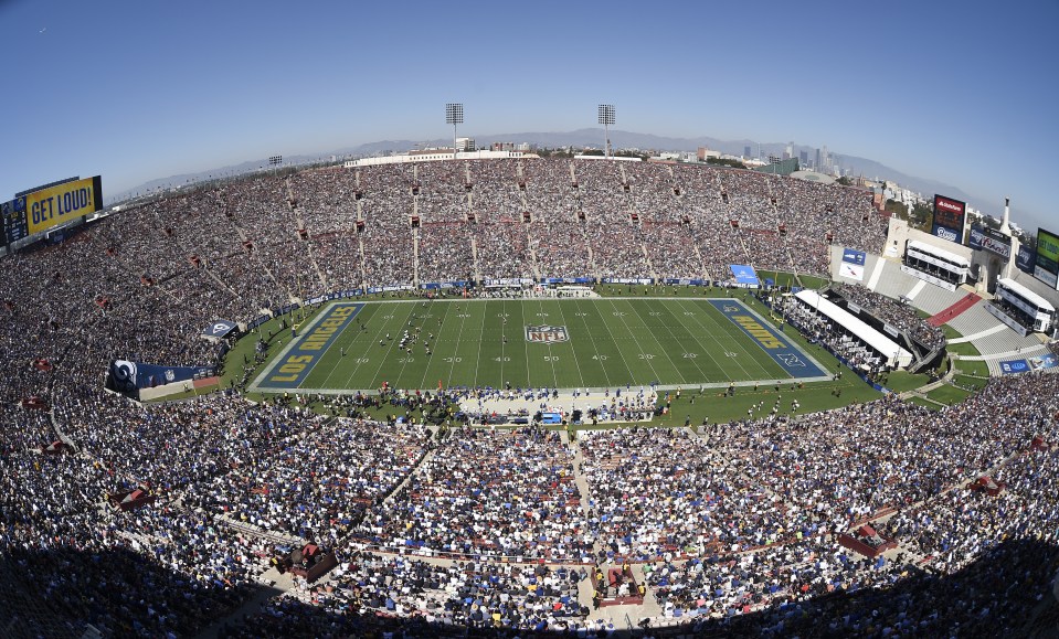  More than 90,000 fans packed into the Los Angeles Memorial Coliseum as the Rams returned to LA