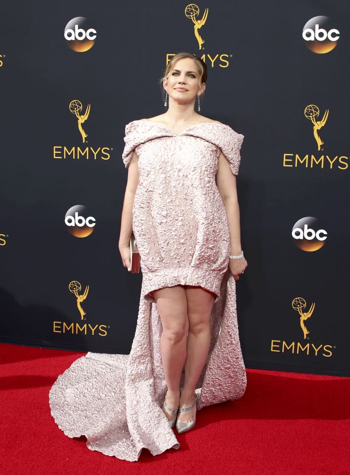  New mum Anna Chlumsky wore a unique puffy pink gown with draping train