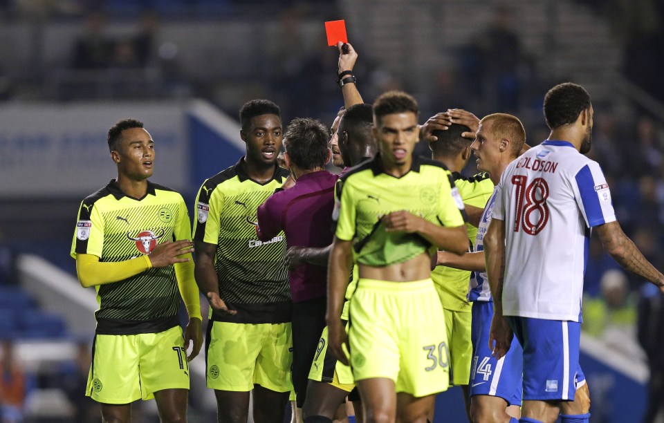  Tyler Blackett was sent off in the first half to set up nervy finish