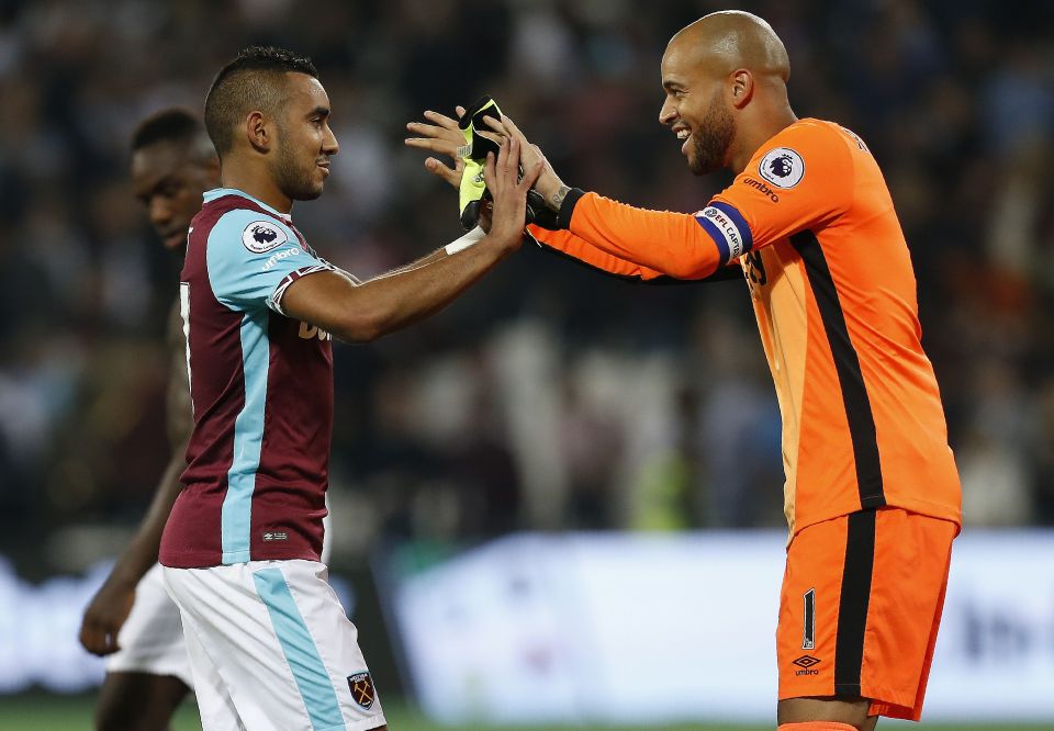  Darren Randolph will get a chance to take No1 jersey