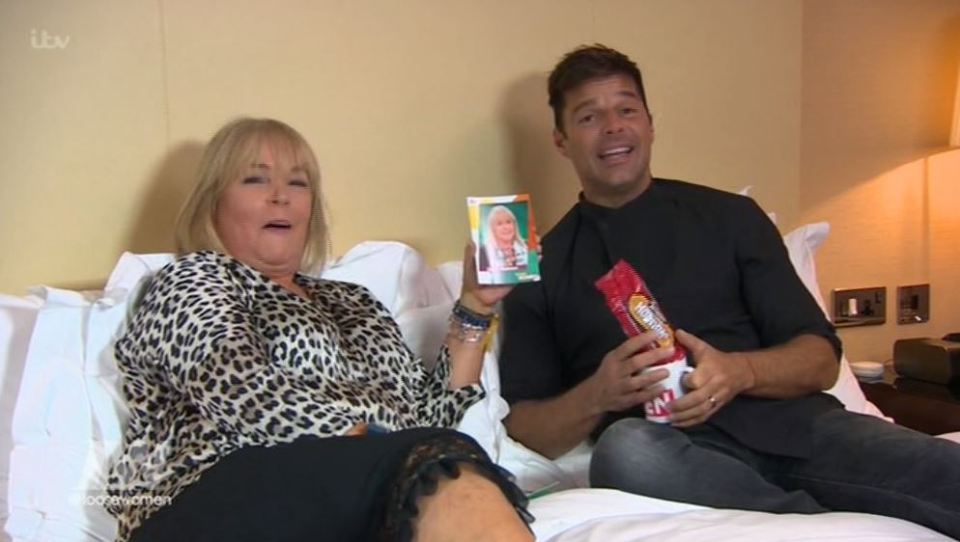 Linda gave the pop star some biscuits and a picture of herself 