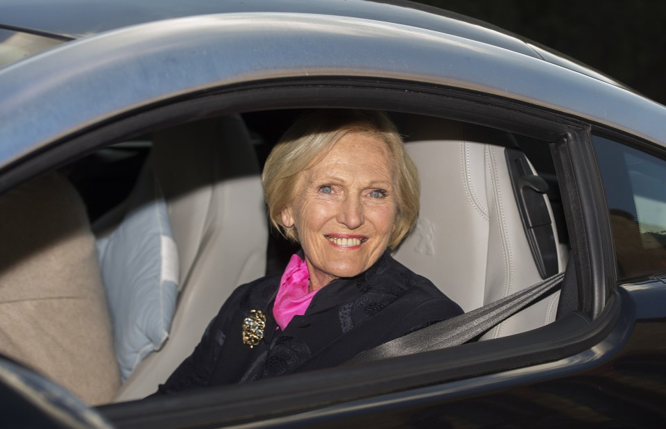  Mary Berry refused a Channel 4 pay package and remained loyal to the BBC