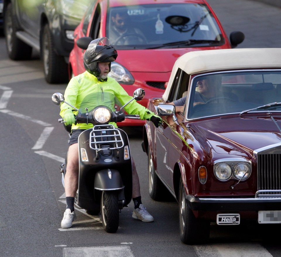  Londoner Steve then pointed out something on the car's bodywork