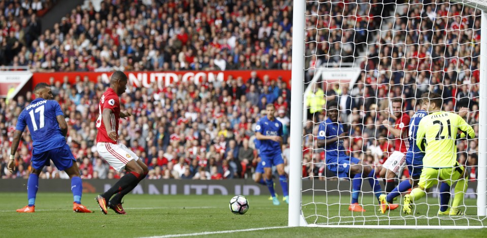  Marcus Rashford scores against to put Manchester United 3-0 ahead at Old Trafford