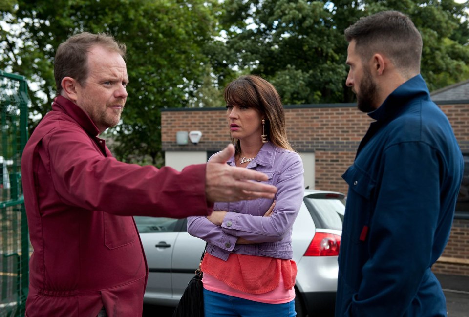  Dan doesn't understand why Kerry is at the clinic and worries she may be ill